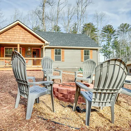 Villa Family-Friendly Ellijay Retreat With Private Hot Tub